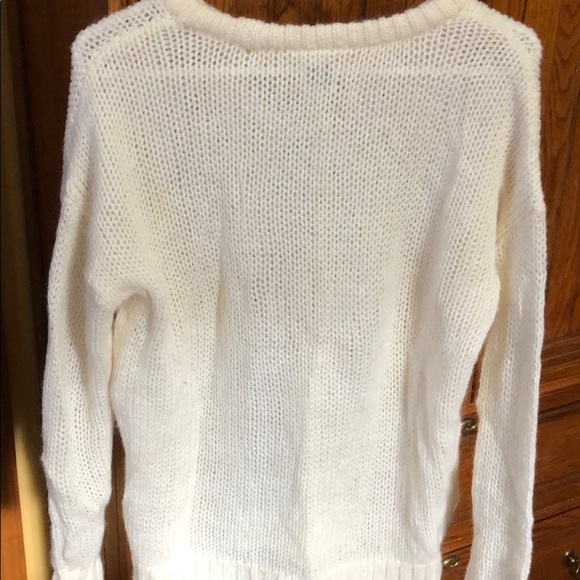 Victoria’s Secret PINK white sweater - Picture 2 of 2